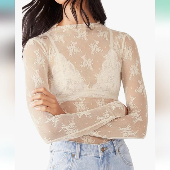 NWT White Lace Long Sleeve Mock Neck Top - Picture 1 of 4